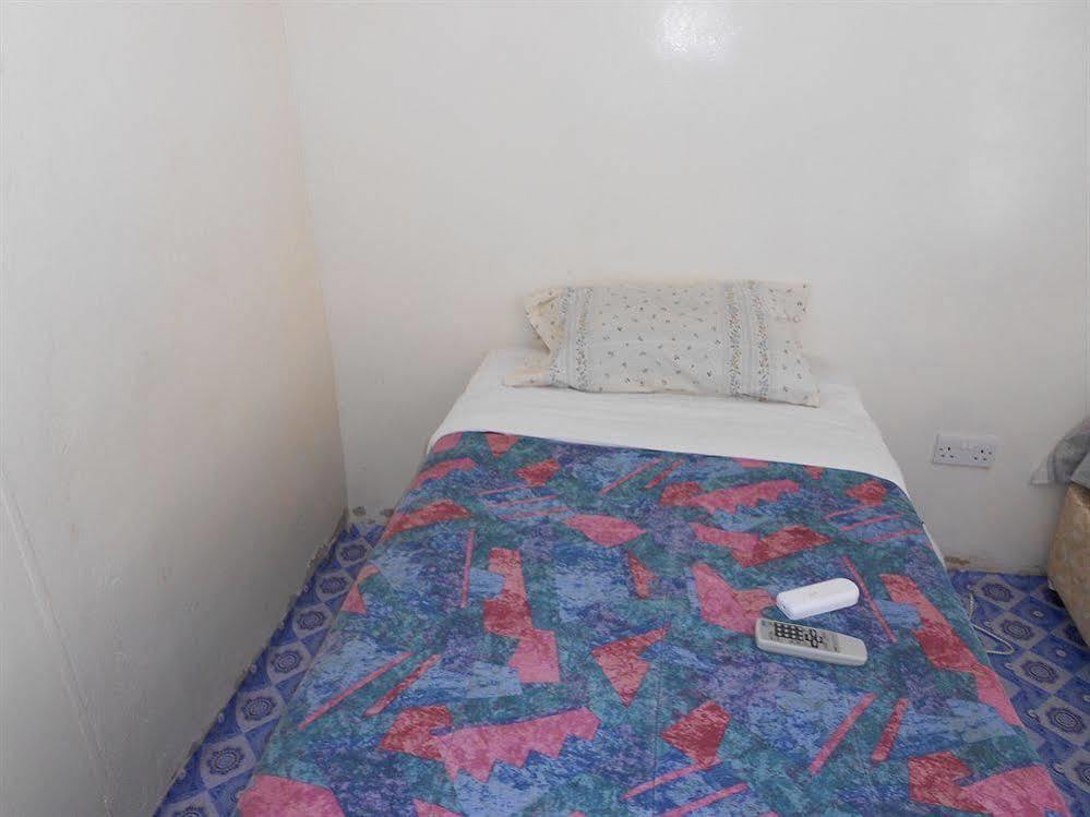 Comfort Corner Guesthouse Livingstone Bagian luar foto